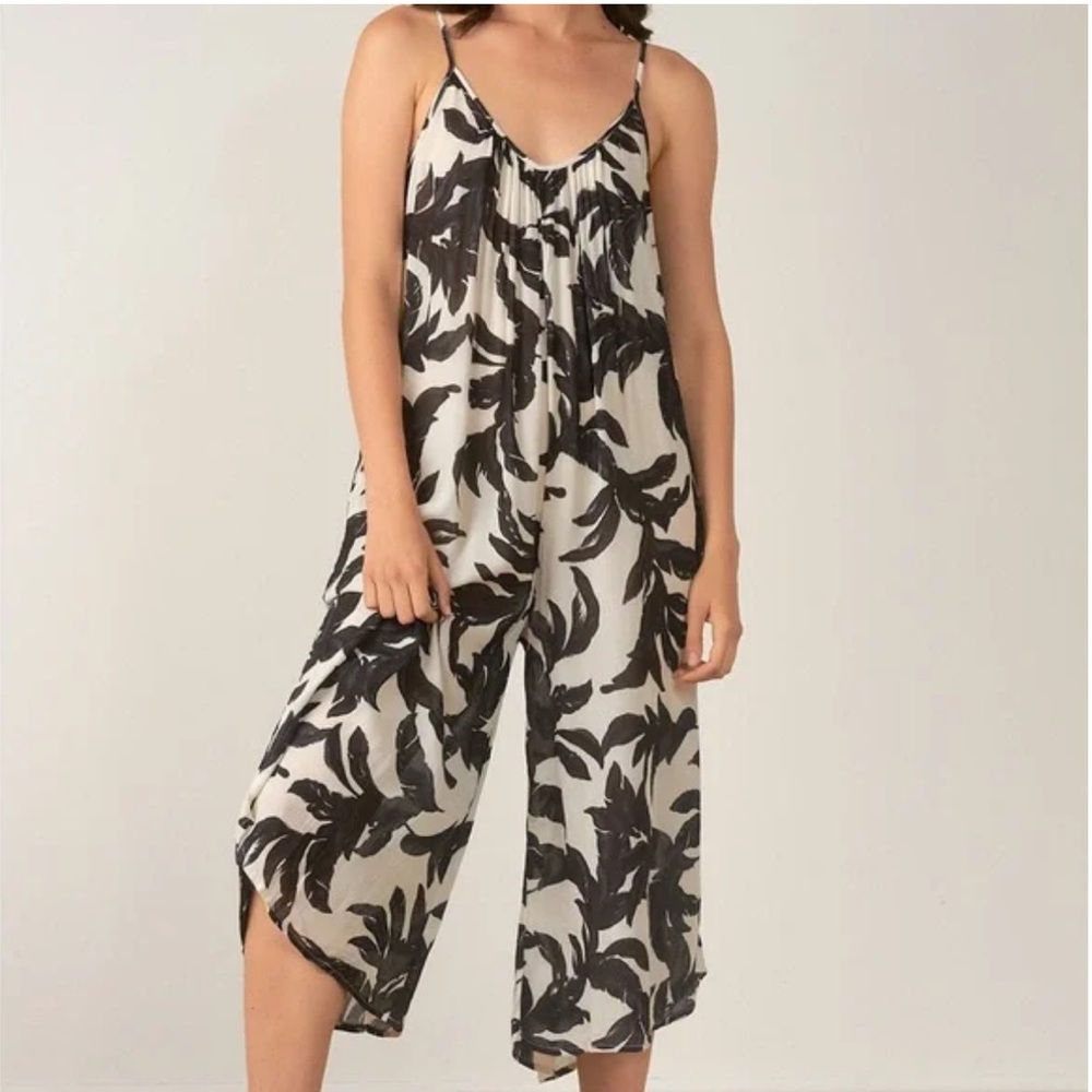 Elan Black & Ecru Adjustable Straps Mono Leaf Print Wide Leg Jumpsuit XL B#1